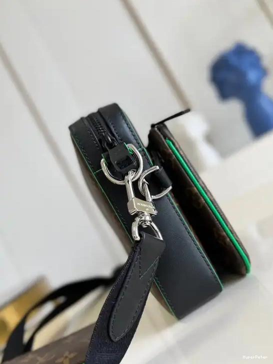 MESSENGER TRIO VUITTON LOUIS 0630
